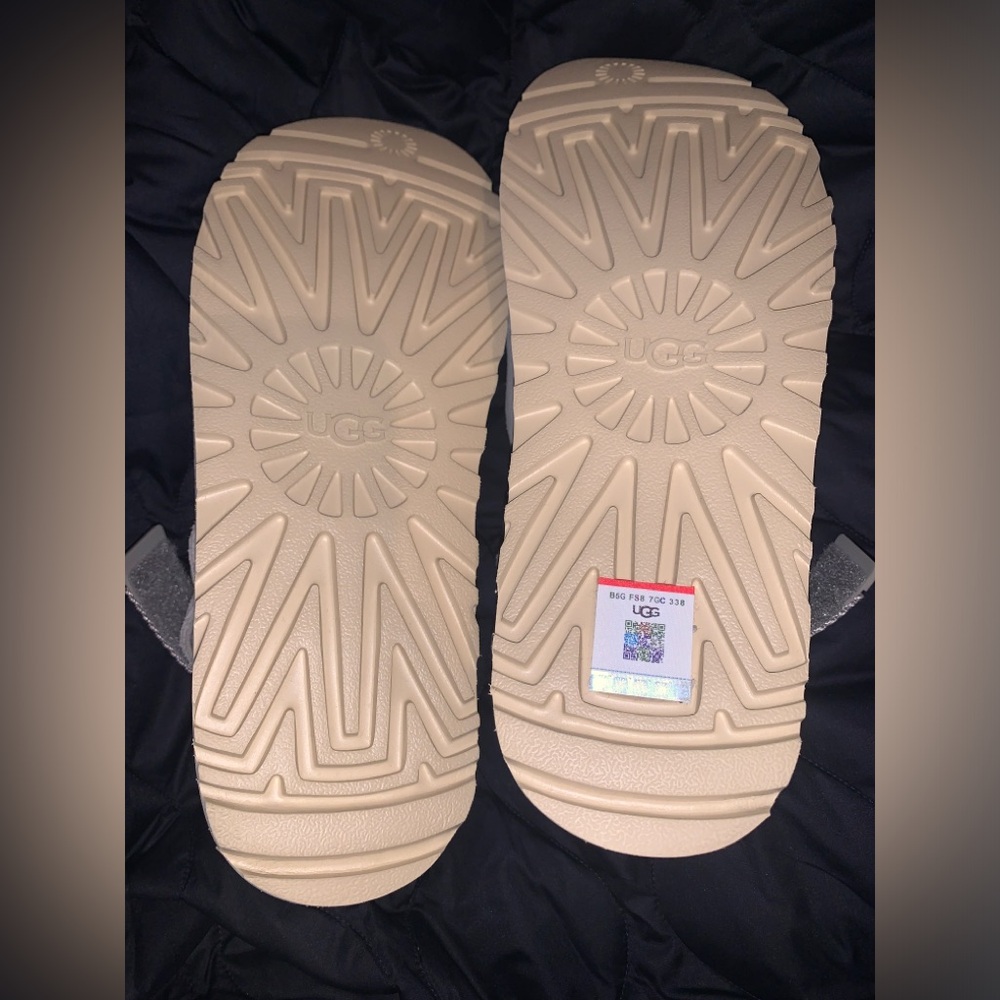 *UGG GOLDENSTAR CLOG - Picture 5 of 5